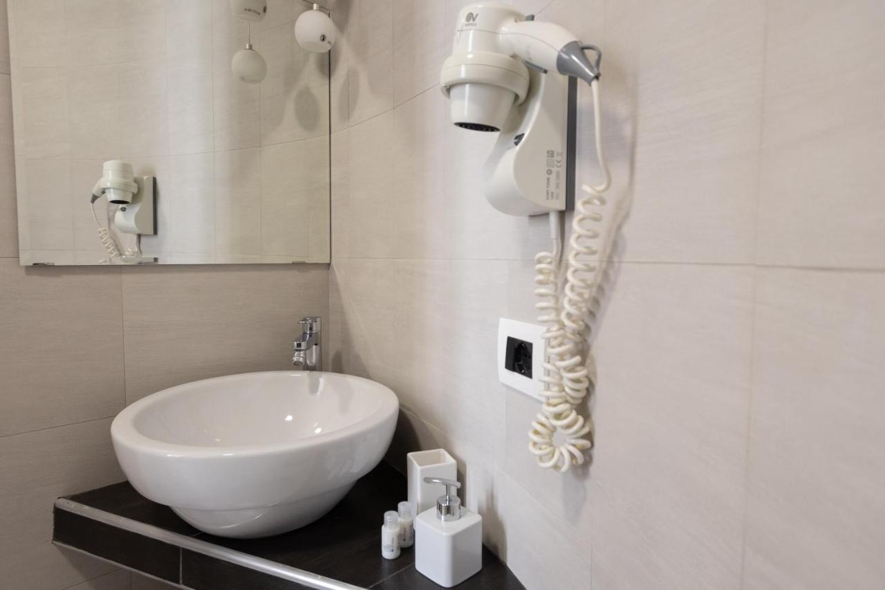 Maison Maneli 3* Rom