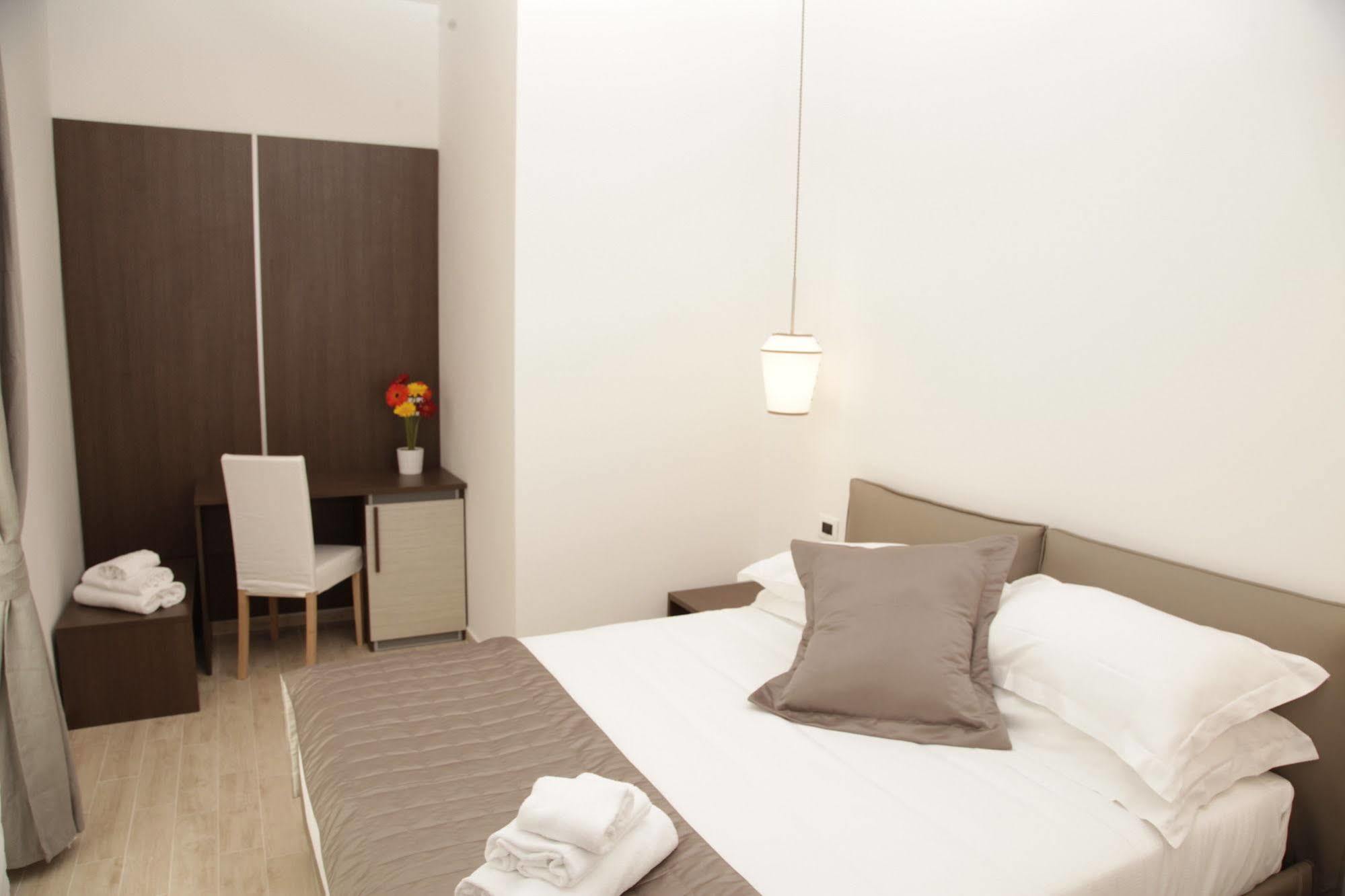 Maison Maneli Pensionat 3*