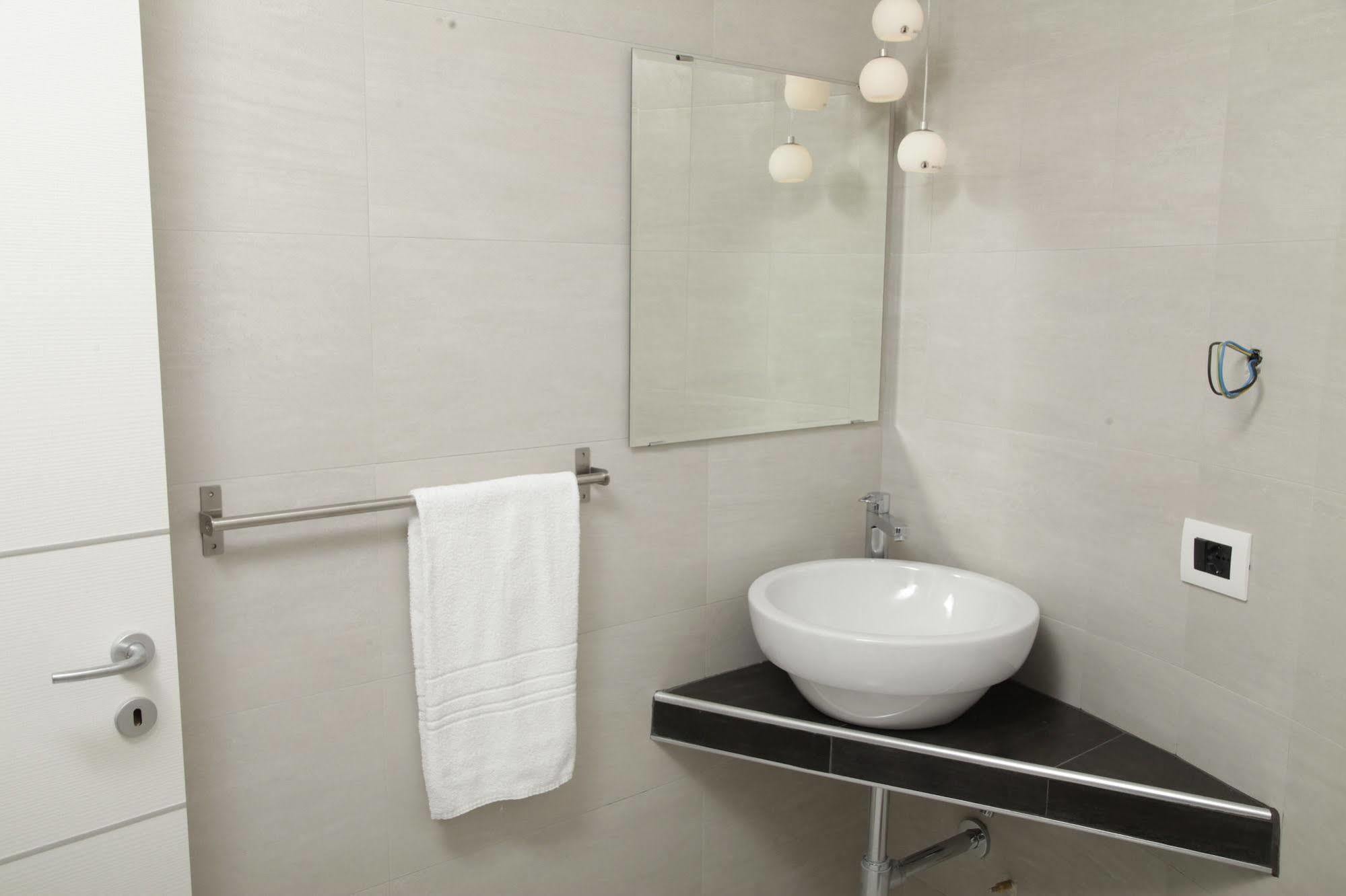 Maison Maneli Pensionat 3*